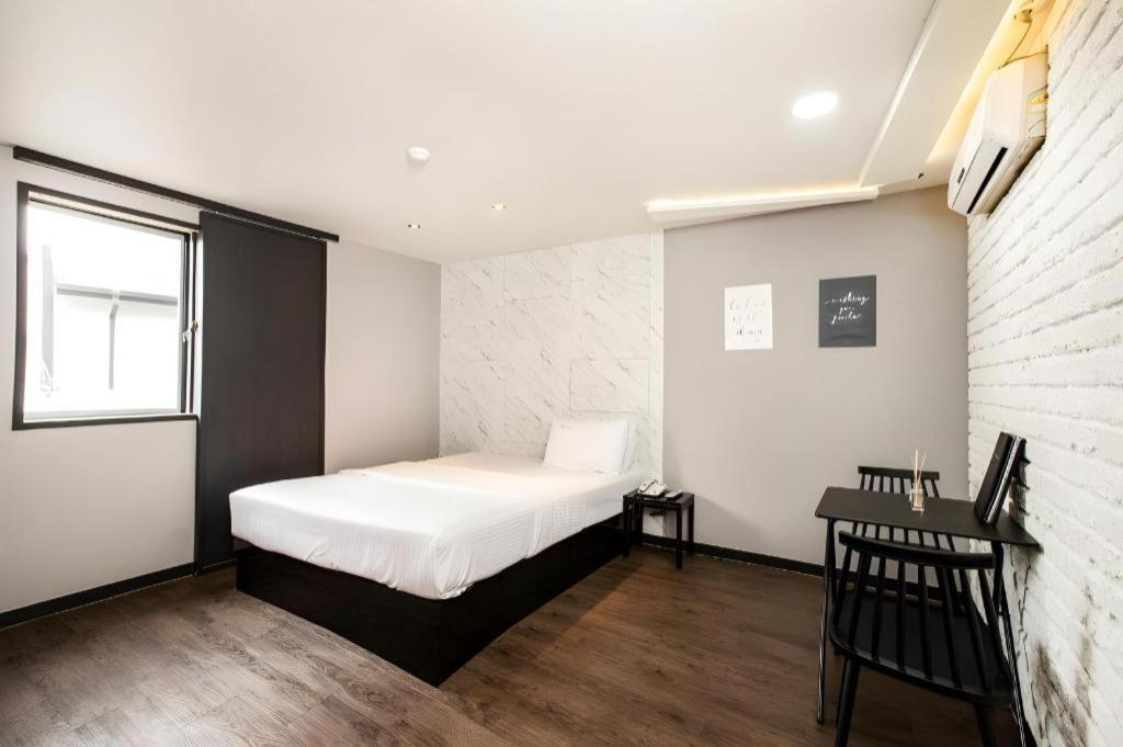 M7 Business Hotel Chilgok Eksteriør bilde