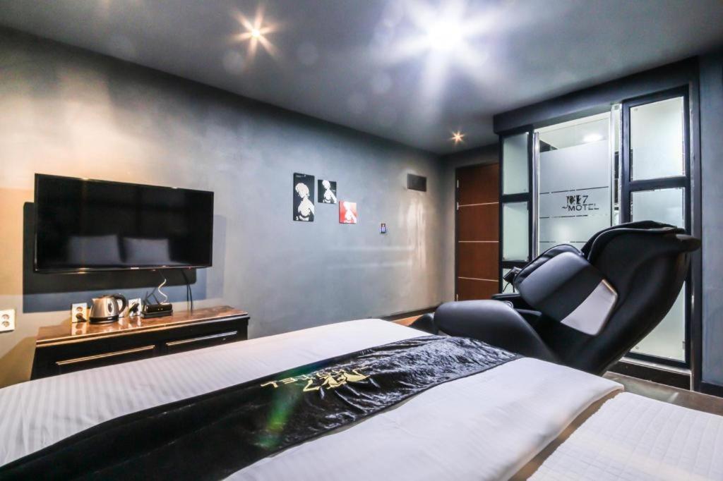 M7 Business Hotel Chilgok Eksteriør bilde