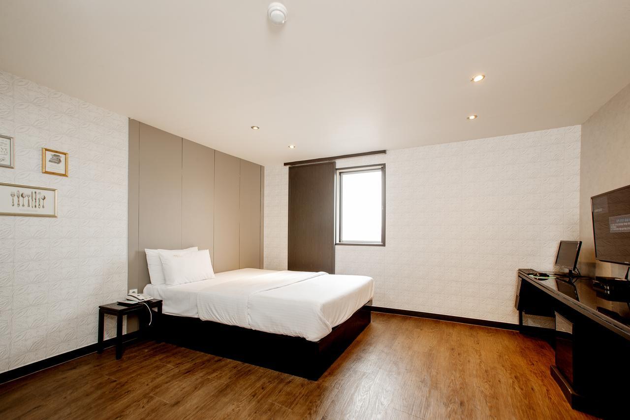 M7 Business Hotel Chilgok Eksteriør bilde